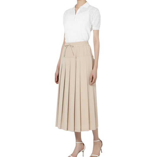 THE SILENT ECHO: ARCHITECTURAL WOOL-LIKE PLEATS