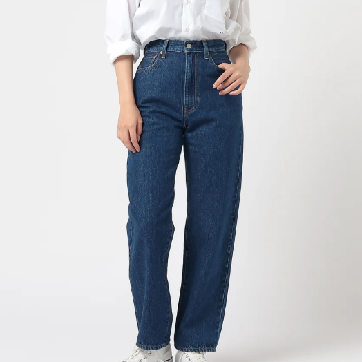 ETERNAL AZURE: THE SANTA MONICA MUSE