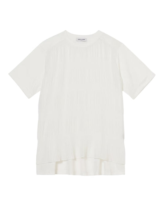 LIMPID SUMMER ELEGANCE: THE GEOMETRIC TEXTURE