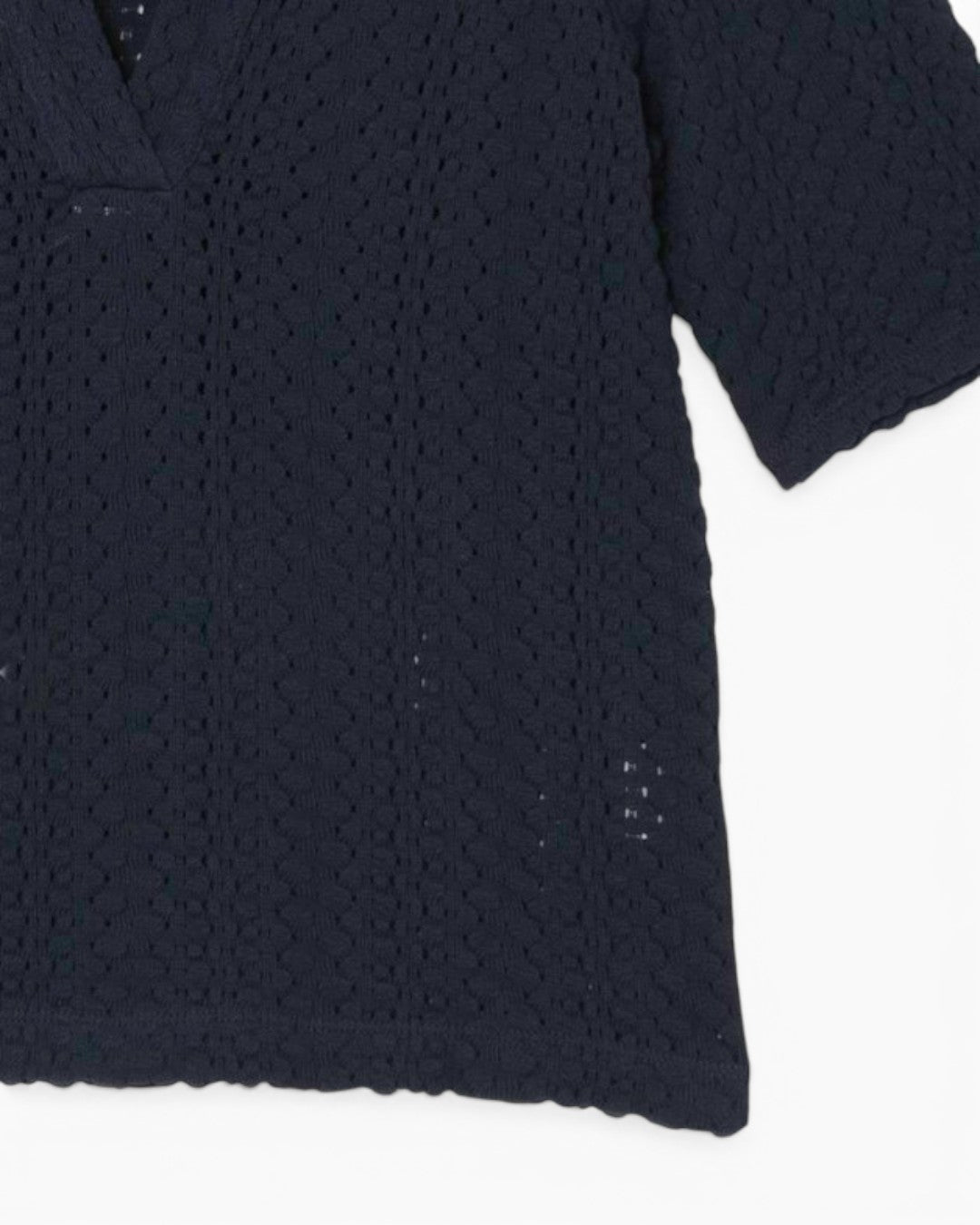WHISPER OF THE OCEAN BREEZE: THE LACE KNIT