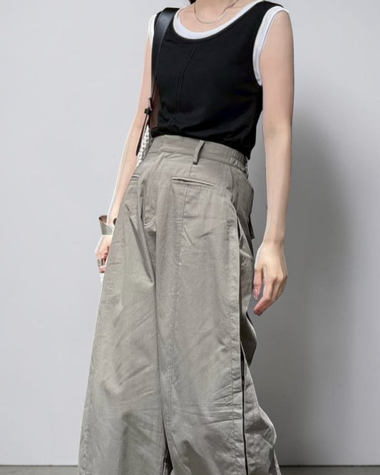 URBAN MINIMALISM: THE LAYERED HARMONY TANK