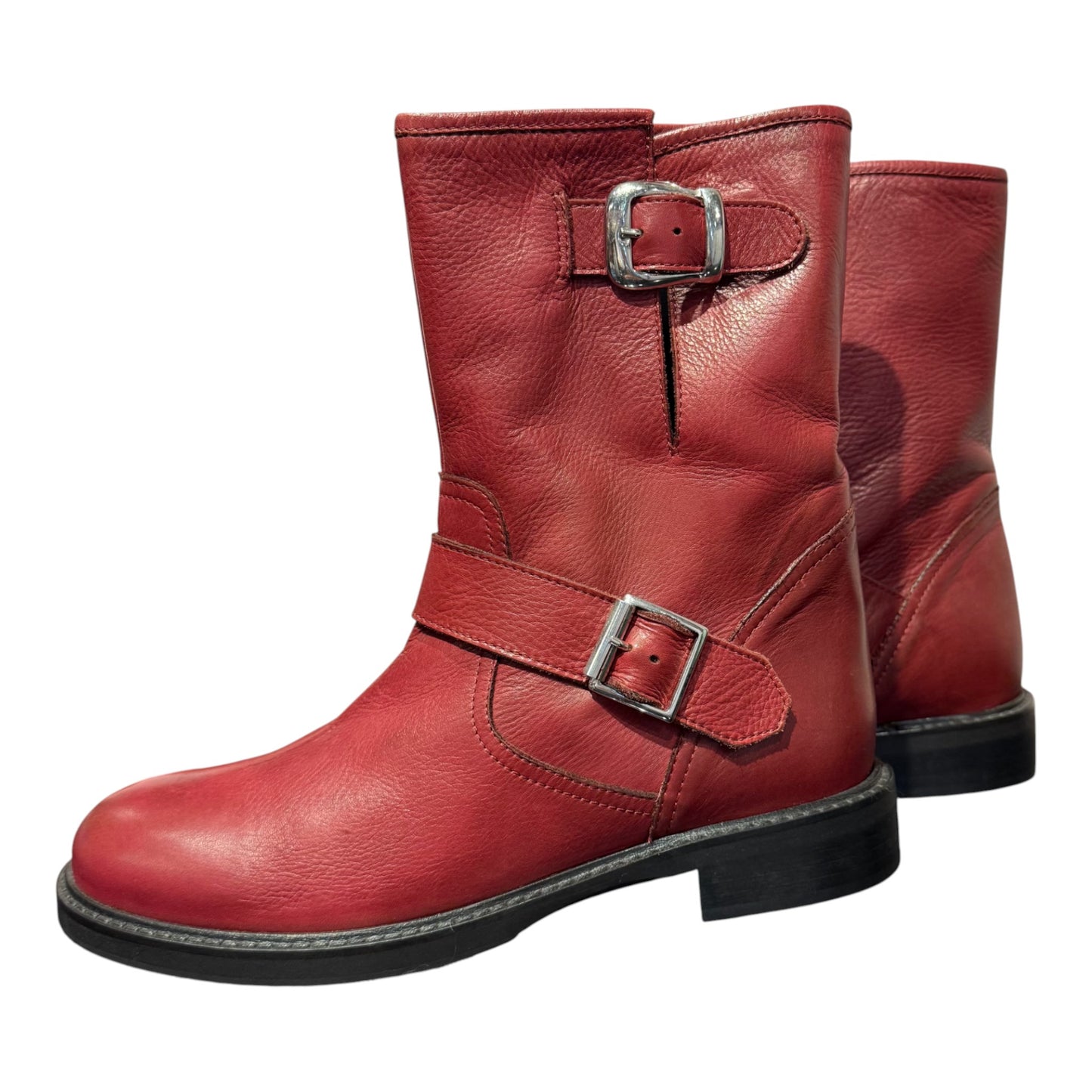 Italian Heritage: The Antique Burgundy Buckle Masterpiece