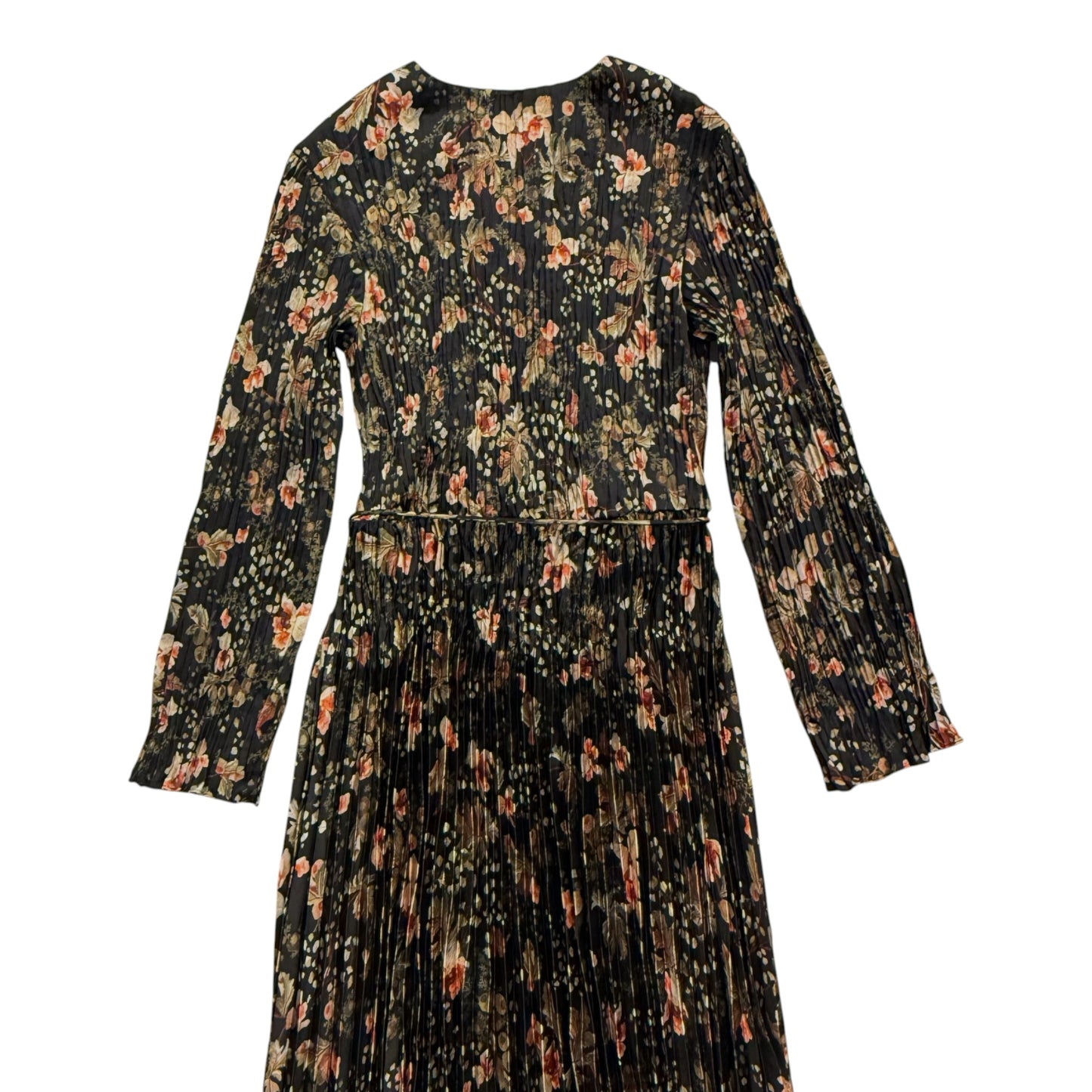 Midnight Bloom: Pleated Floral Elegance