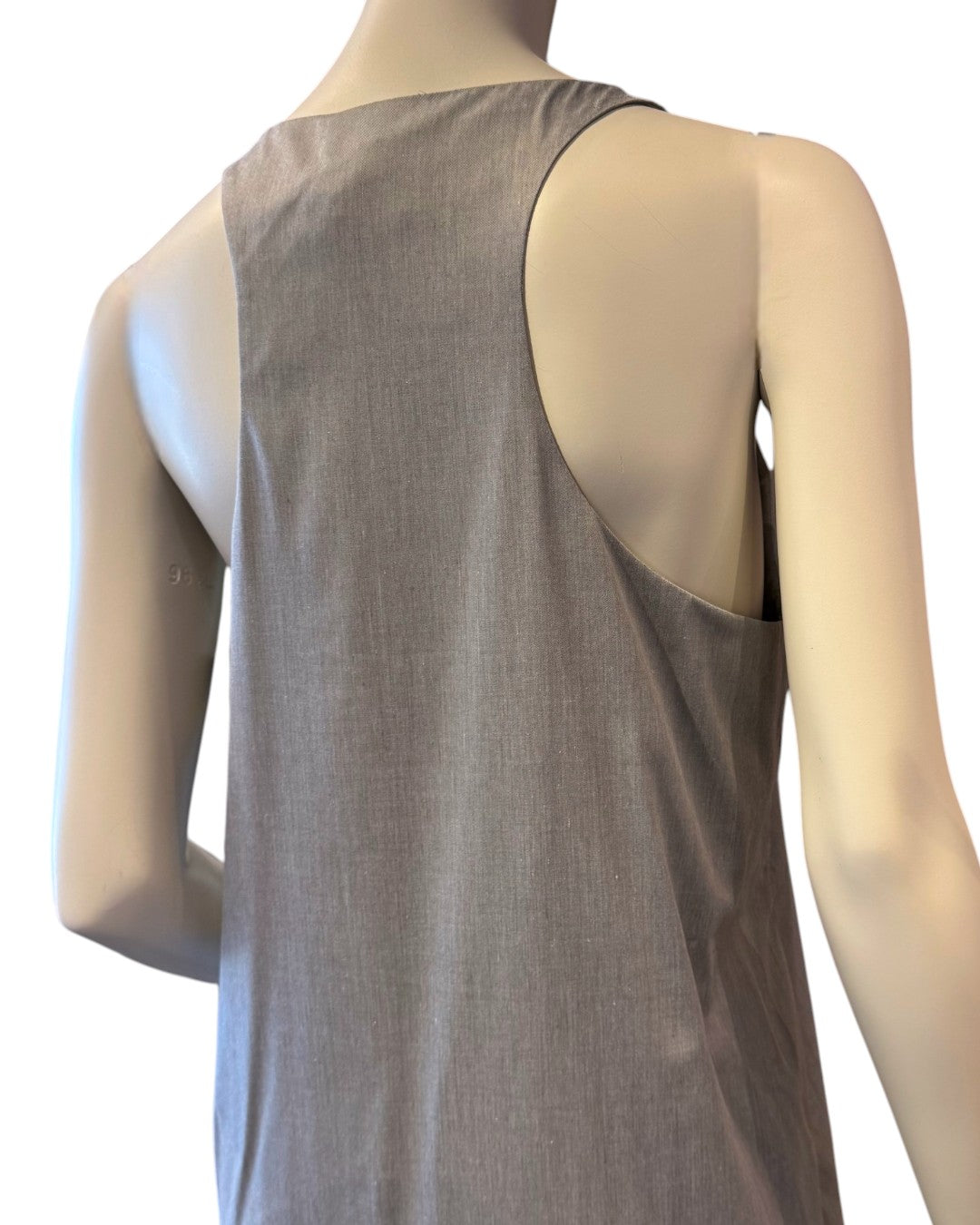 DANCING SHADOWS: THE ITALIAN KNIT & FRINGE SYMPHONY