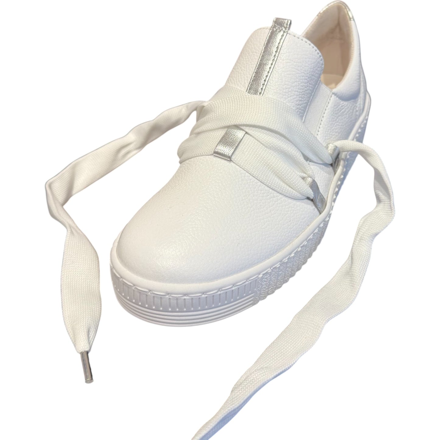 Ribbon Leather Sneakers