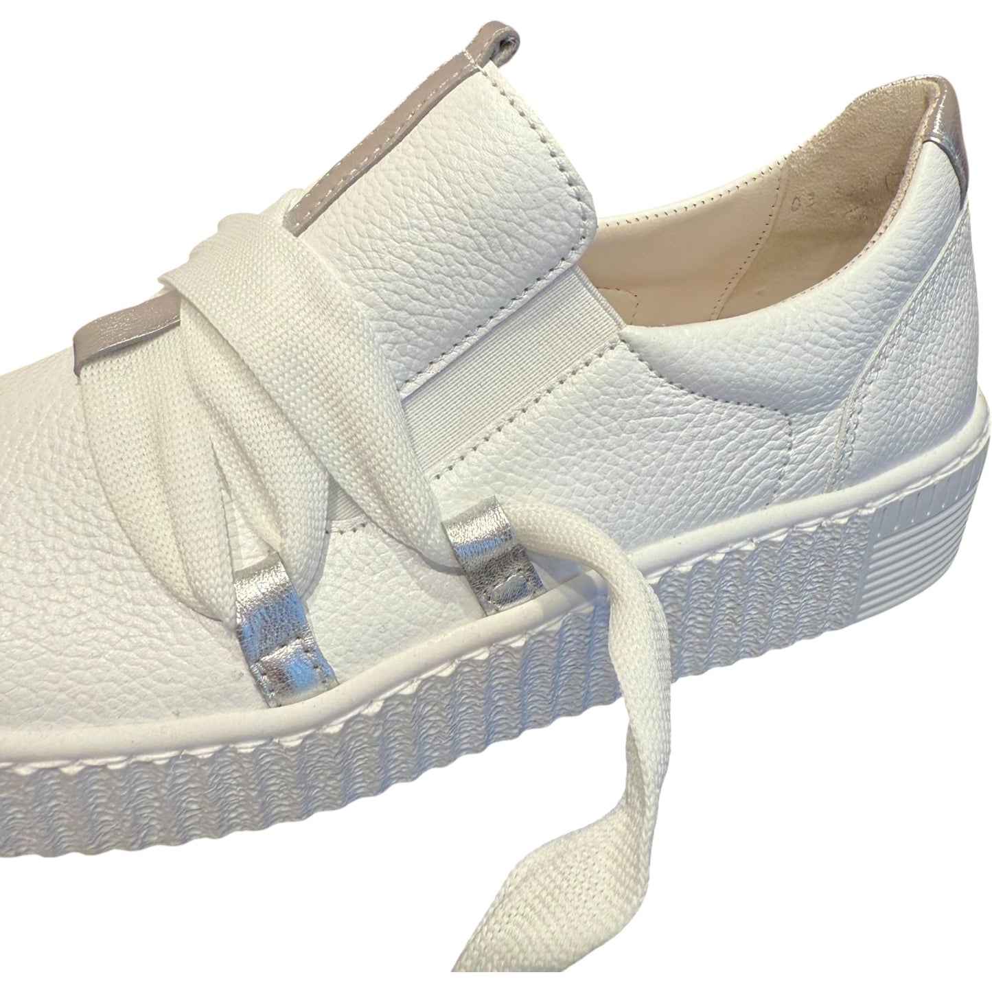 Ribbon Leather Sneakers