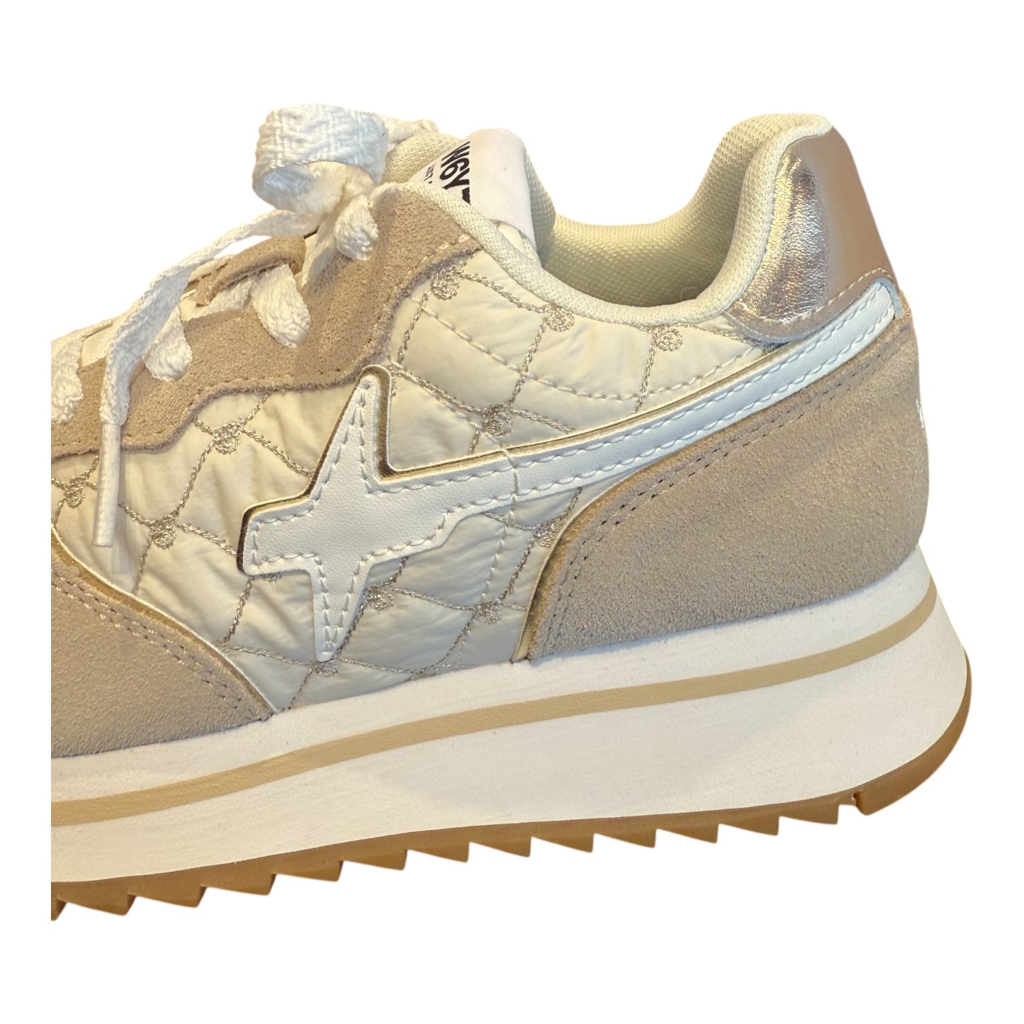 W6YZ: Lumina Spark Sneakers