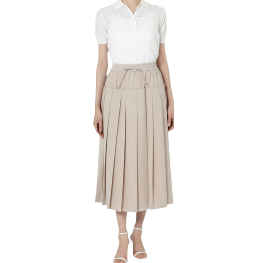 THE SILENT ECHO: ARCHITECTURAL WOOL-LIKE PLEATS