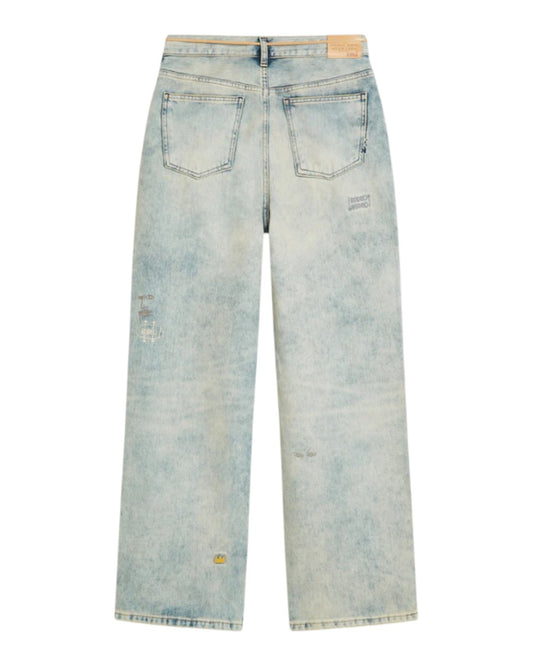 UNTAMED CANVAS: THE BASQUIAT DEEP LOOSE