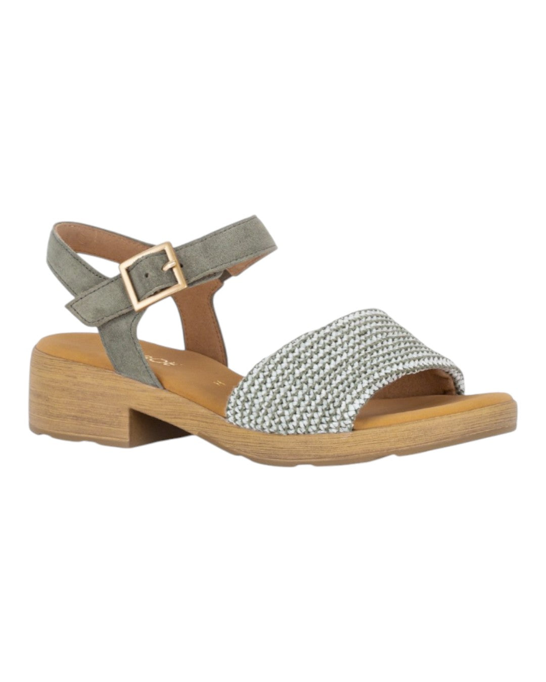 WOVEN CRAFTSMANSHIP &amp; NATURAL EASE