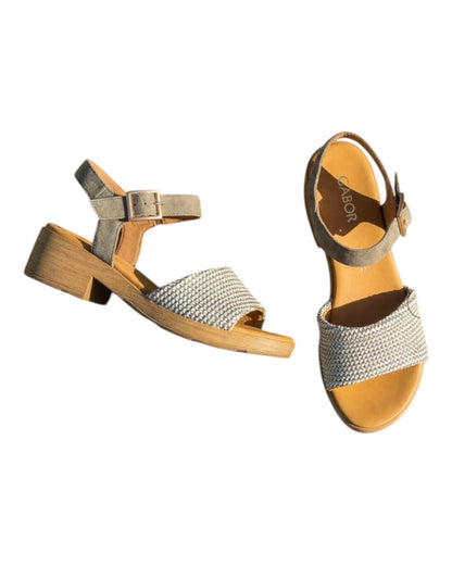 WOVEN CRAFTSMANSHIP &amp; NATURAL EASE