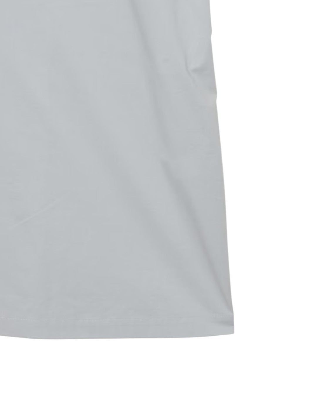 ARCHITECTURAL SILHOUETTE AND URBAN COOL: THE STRETCH COTTON DRESS