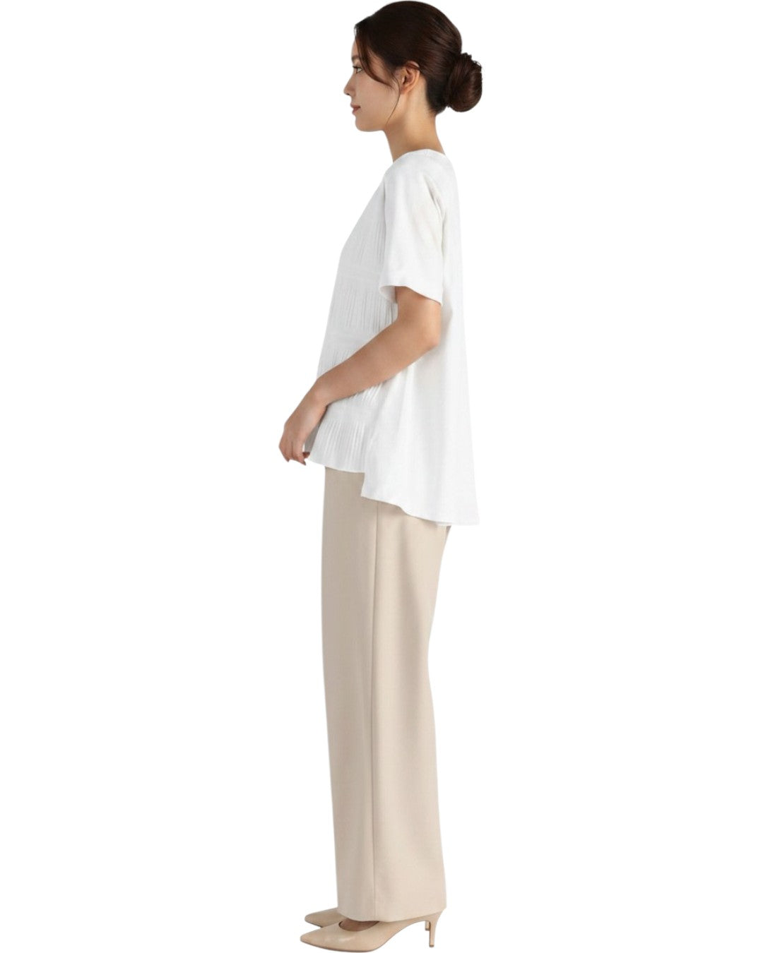LIMPID SUMMER ELEGANCE: THE GEOMETRIC TEXTURE