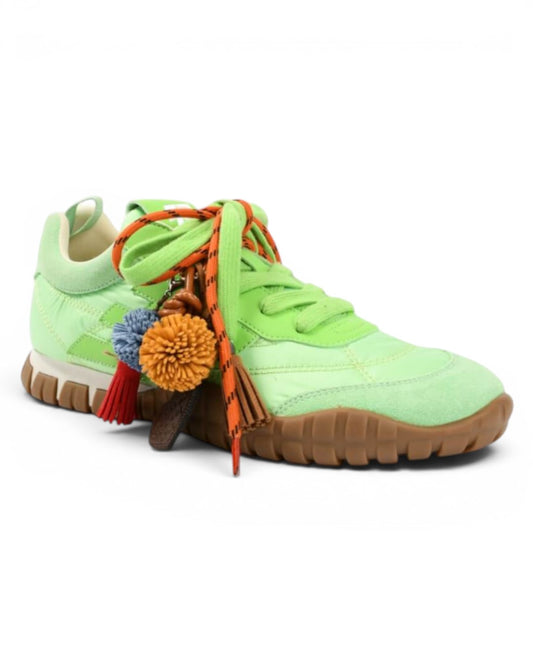 URBAN HARMONY: THE PLAYFUL SOLE