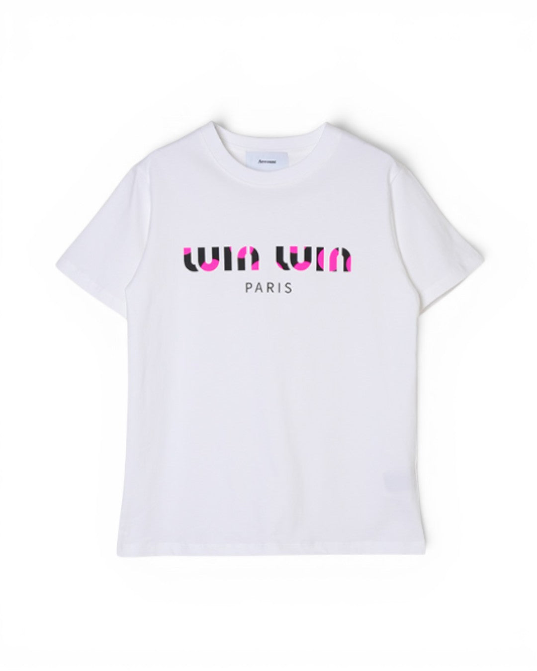 CHIC DES RUES PARISIENNES: THE GRAPHIC TEE