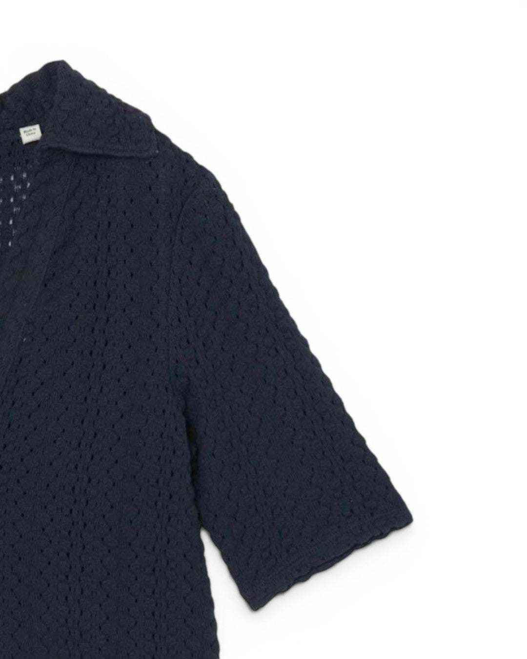 WHISPER OF THE OCEAN BREEZE: THE LACE KNIT
