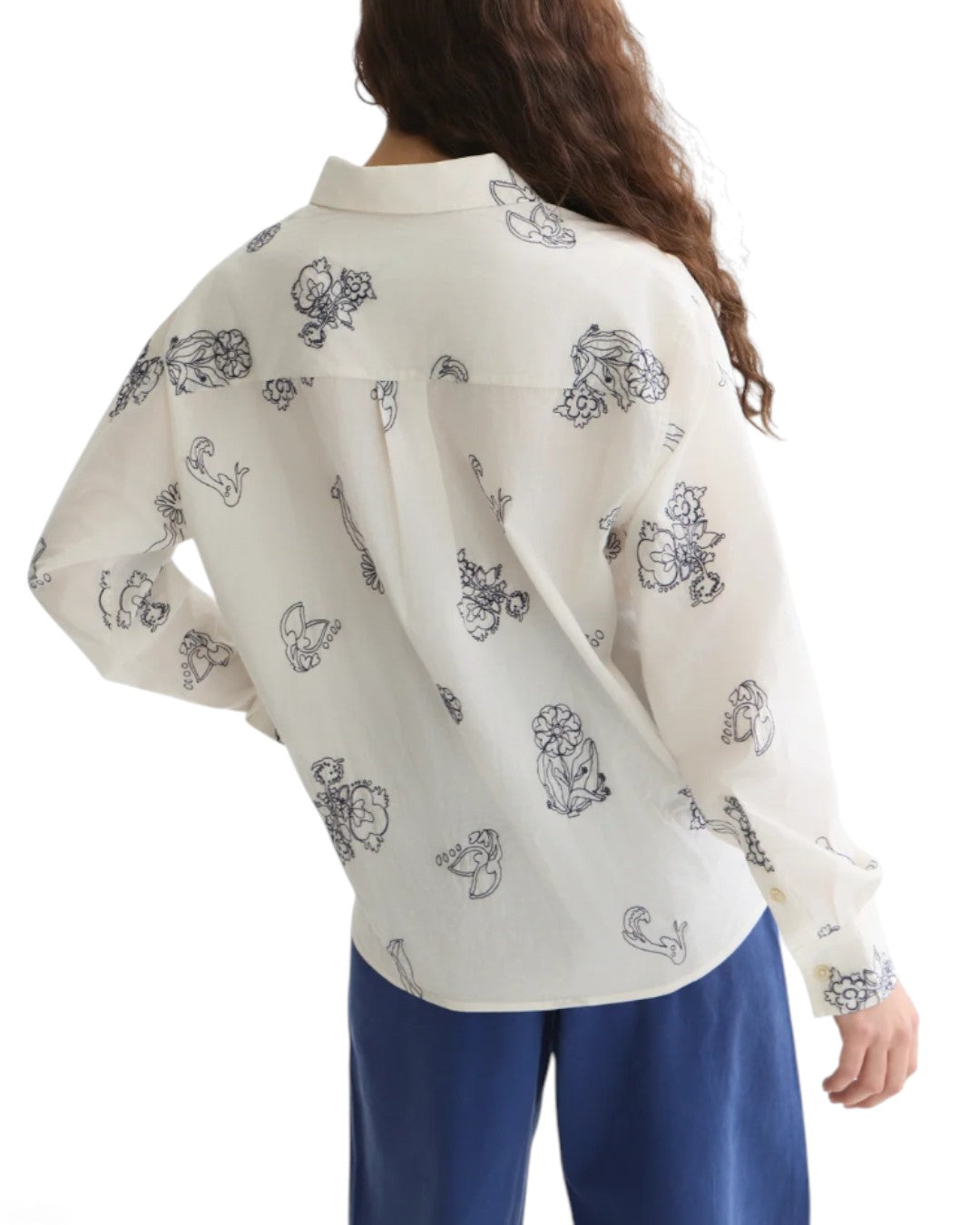 POETIC EMBROIDERED ELEGANCE