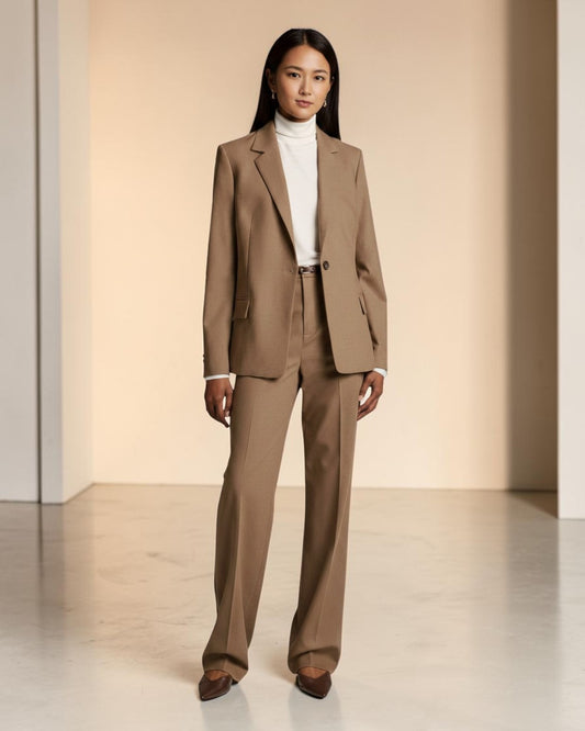 TIMELESS TAILORING & YEAR-ROUND ELEGANCE: SINGLE-BREASTED BLAZER