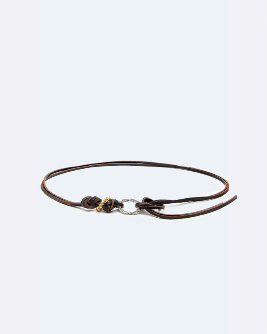 ALYSI JEWELED BELT ブラウンの細身レザーベルト全体とシルバーリング・ゴールド装飾パーツ
