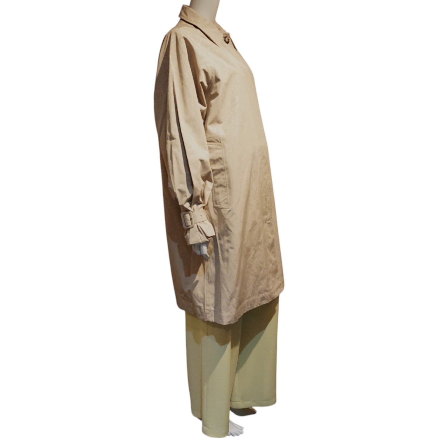 Embossed Bal collar coat