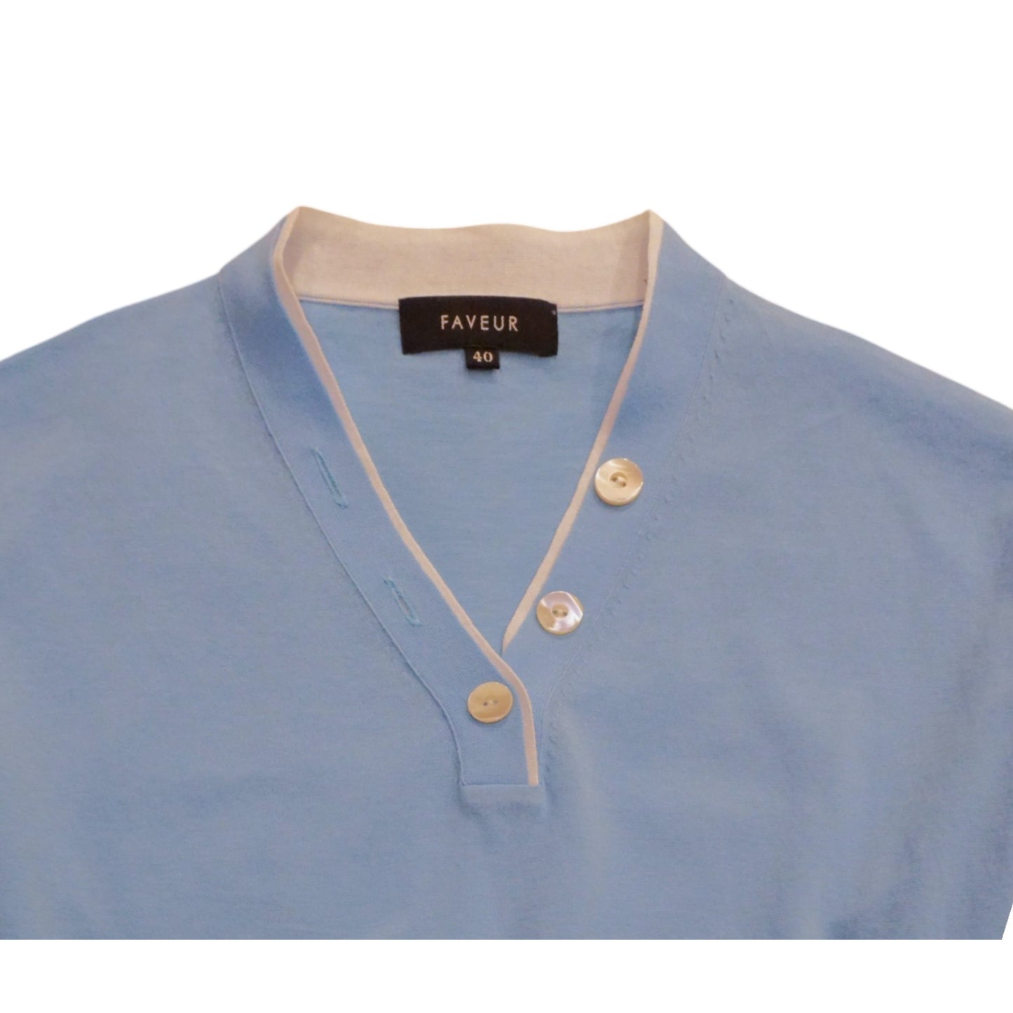 THE PRISTINE WEAVE: ITALIAN COTTON V-NECK SWEATER