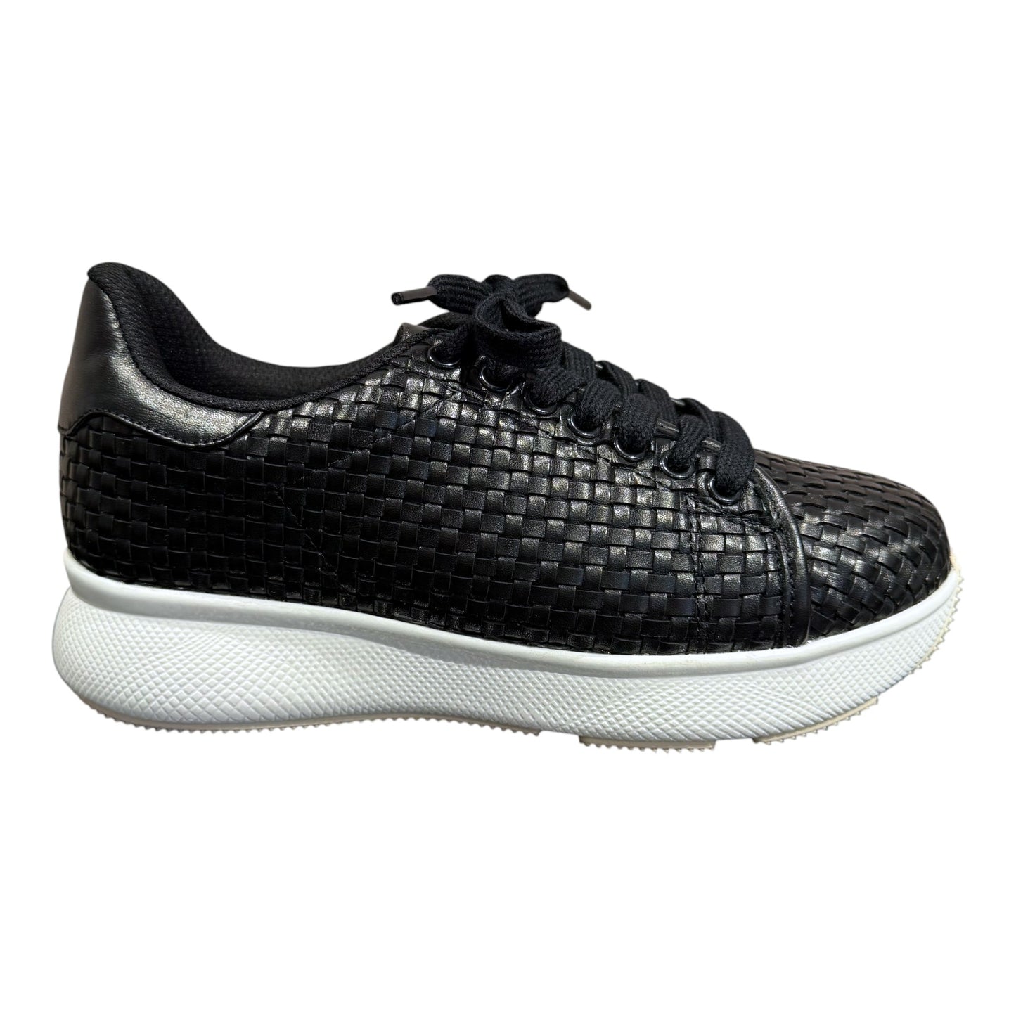 Woven Soul: The Art of Intrecciato Leather Sneakers