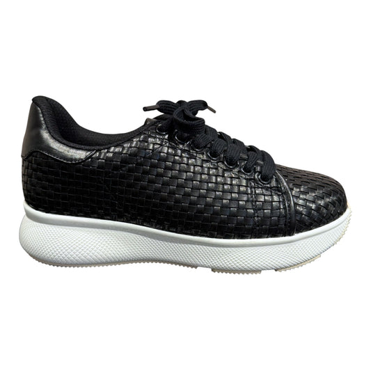 Woven Soul: The Art of Intrecciato Leather Sneakers