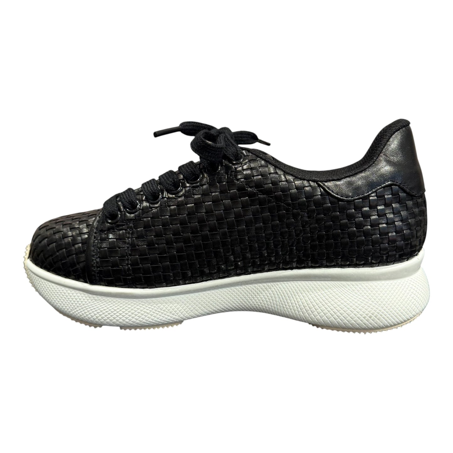Woven Soul: The Art of Intrecciato Leather Sneakers