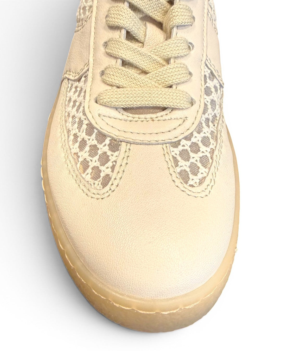 LACE & LEATHER REFINEMENT