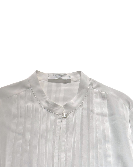 LUMINOUS SILK &amp; ARTISANAL LINES: THE PINTUCK MASTERPIECE