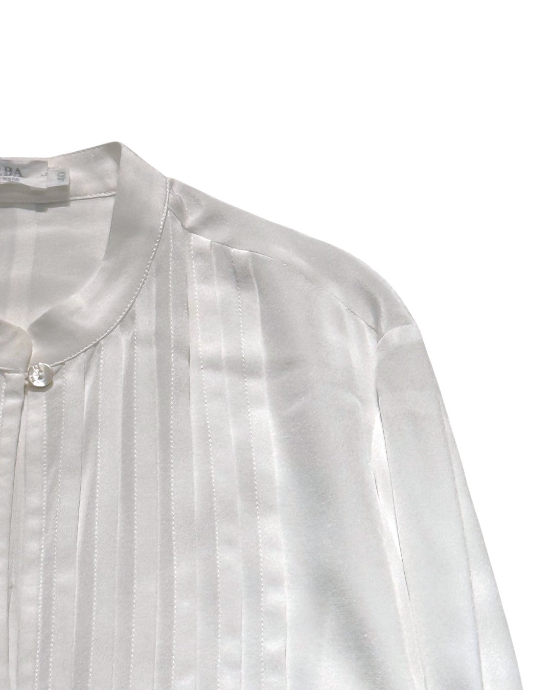 LUMINOUS SILK &amp; ARTISANAL LINES: THE PINTUCK MASTERPIECE