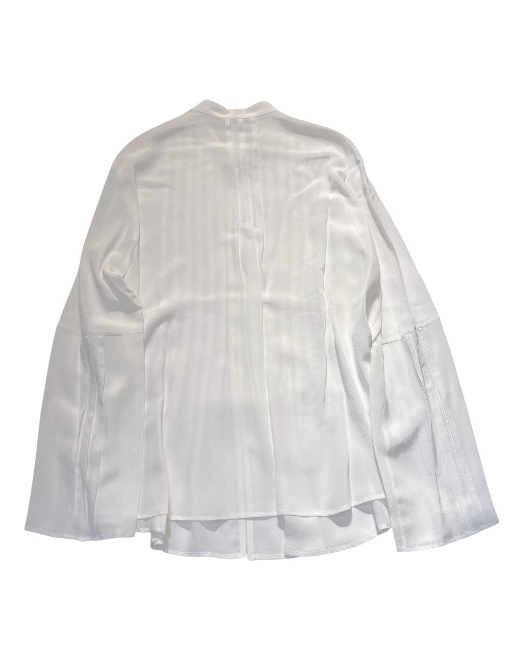 LUMINOUS SILK &amp; ARTISANAL LINES: THE PINTUCK MASTERPIECE