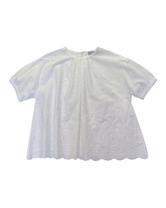ETHEREAL LACE BREEZE: THE ART OF WHITE CRAFT
