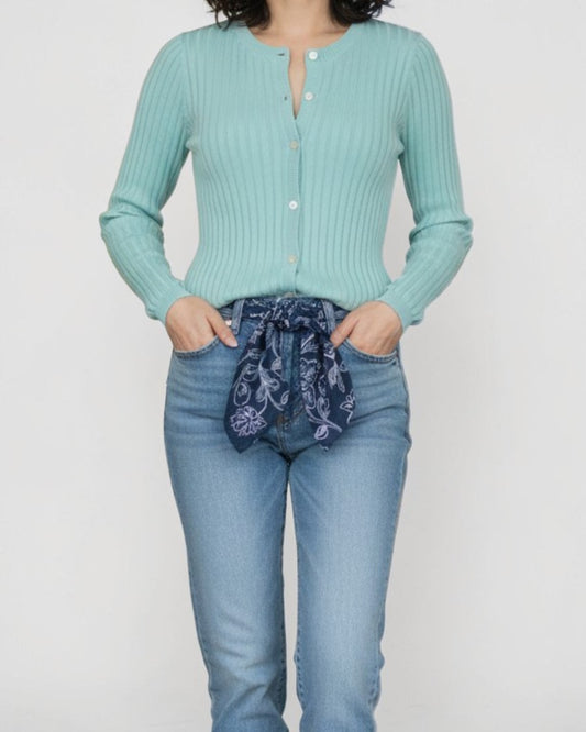 WHISPERS OF COOL COTTON: THE POETRY OF SUMMER CARDY