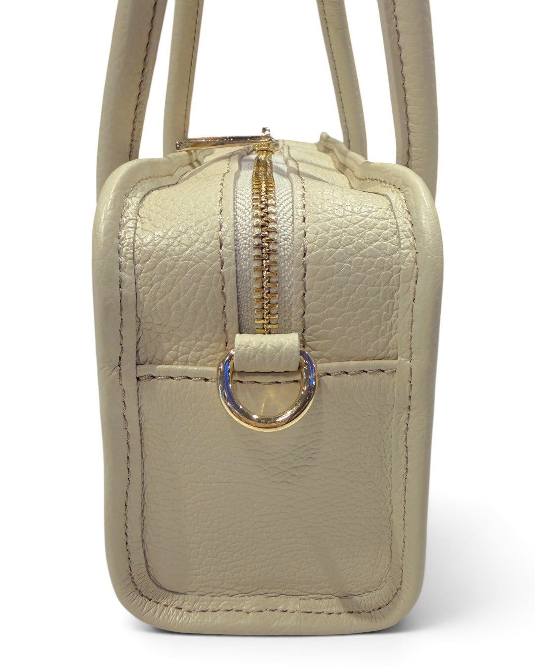 ELEGANT STRUCTURE IN EVERYDAY MOTION: ITALIAN LEATHER HORIZONTAL 2WAY BAG