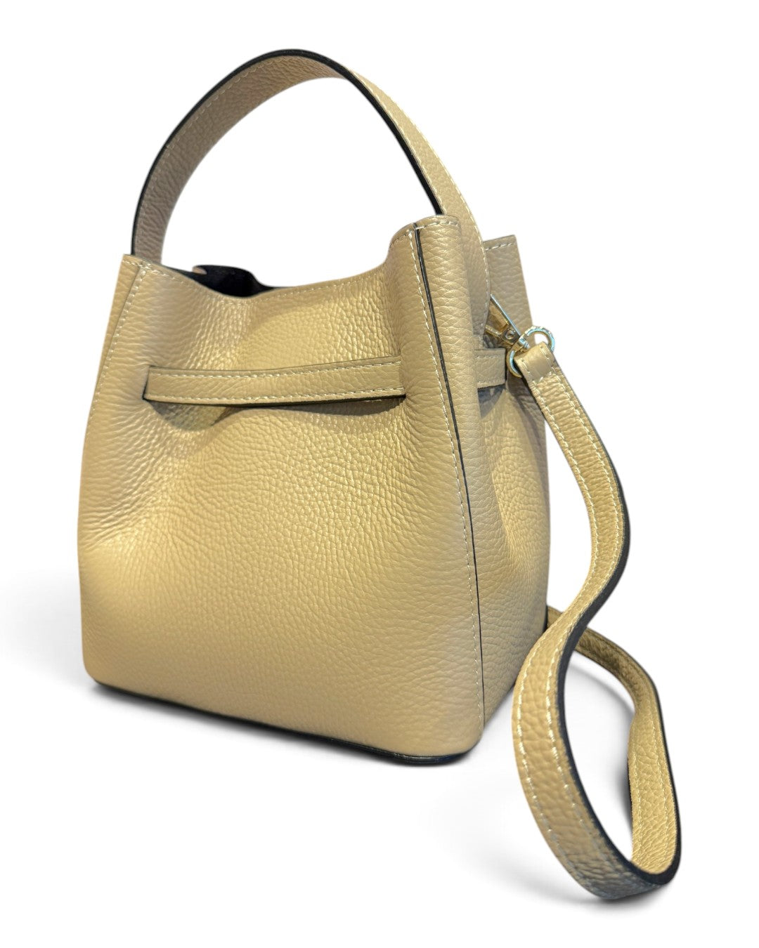 AN EMBRACE OF ITALIAN ELEGANCE: LEATHER SQUARE CROIX 2WAY BAG