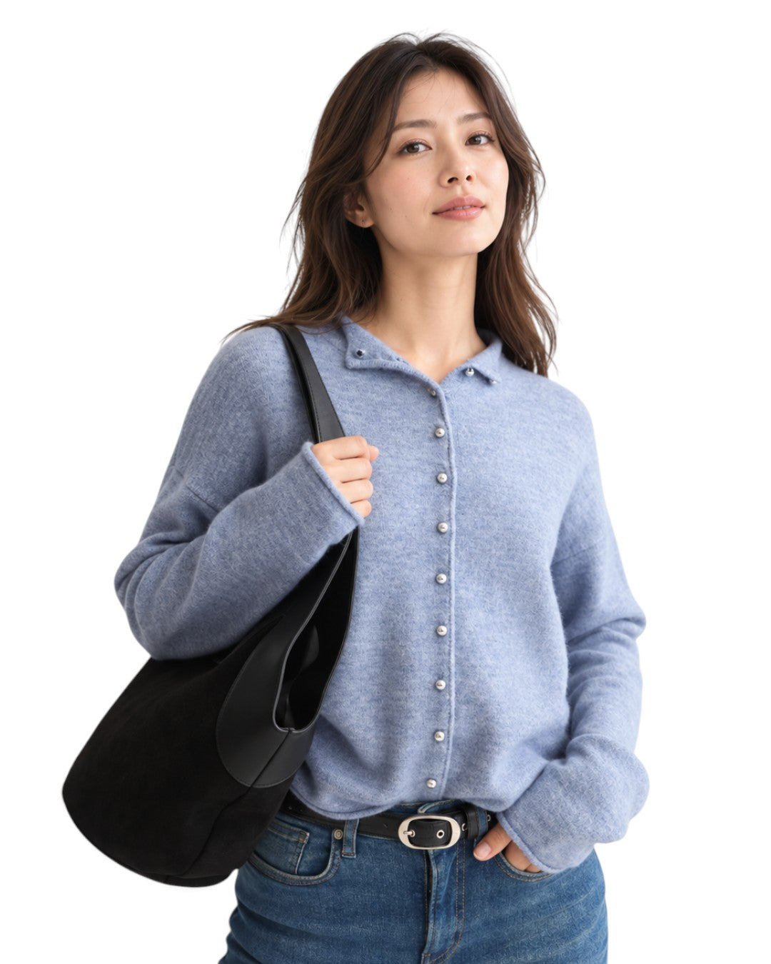 Scotch & Soda AZURE DRIFT カーディガン 黒いバッグを肩に掛けた上半身の着用姿